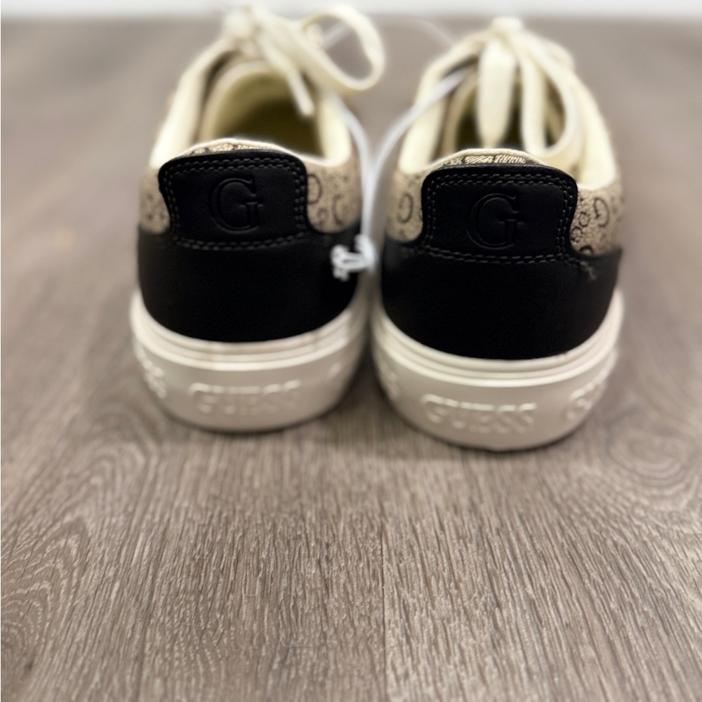 Guess Women's Stasey Quattro G Low Top Beige and Black Patterned Sneakers Size10 - Picture 3 of 10